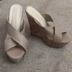 Nude Wedges